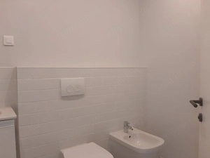 APARTAMENT PREMIUM CU 5 CAMERE ȘI GRĂDINĂ PRIVATĂ DE 160 MP - imagine 19