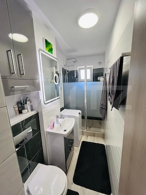 Apartament de vanzare, cu 2 camere, 42 mp, zona 14 Mai - imagine 9