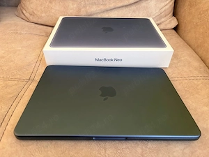 Apple Macbook Neo 512 gb cu Touch ID