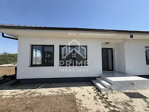 Casă individuală | 3 camere | 2 băi | 100 MP - 500 MP TEREN | Kaufland-Cetate - imagine 2