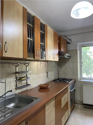Apartament 3 camere Girocului Decomandat cu Centrala Proprie si 2 Balcoane - imagine 5