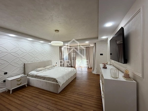 Proprietate in stil neoclasic, 252 mp utili pe teren de 2950 mp - Panoramic - imagine 7