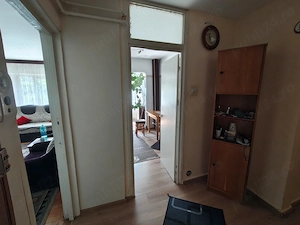 Vand apartament 3 camere , 1984 str principala Mihai Bravu ,Ploiesti - imagine 2