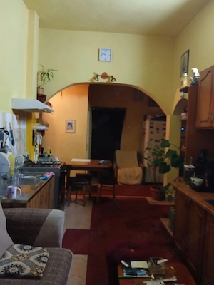 Apartament 3 camere cu curte proprie - ultracentral Sinaia - imagine 4