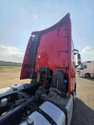 Volvo FH500 Globetrotter XL mega, an 2015, Euro 6, clima stationare - imagine 5