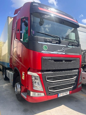 Volvo FH500 Globetrotter XL mega, an 2015, Euro 6, clima stationare - imagine 4