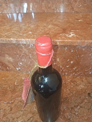Vin de colecție sec 