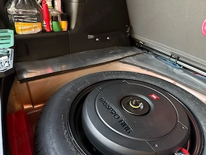 Subwoofer JBL BassPro Hub 200 W pentru roata de rezerva  - imagine 7