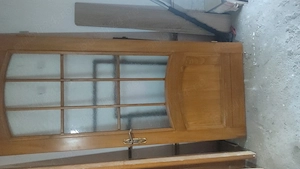 De vanzare doua uși lemn masiv 