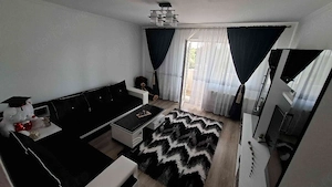 Apartament cu 3 camere + curte si anexa - imagine 3