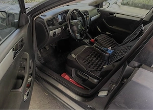 Volkswagen Jetta 1.2 TSI   105 CP   2011 - imagine 3