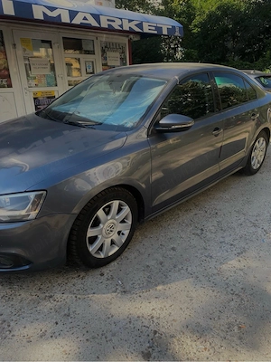 Volkswagen Jetta 1.2 TSI   105 CP   2011 - imagine 5