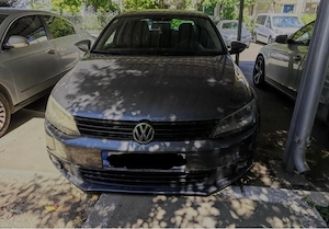 Volkswagen Jetta 1.2 TSI   105 CP   2011 - imagine 4