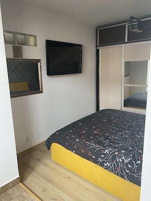 Se închiriază apartament 3 camere, zona PECO, loc de parcare inclus - imagine 4