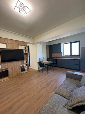 Inchiriez pe termen lung Studio Aviatorllor Resident 3 ,Avi Garden cu vedere la mare si lac - imagine 7