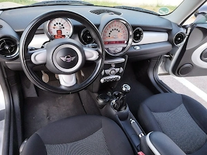 Mini Cooper 1.6i cu 120cp,an 2008,AC, incalzire scaune,  - imagine 2