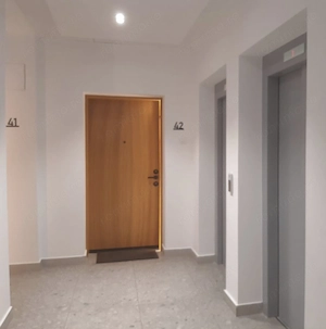 Vanzare Apartament modern cu 2 camere etaj 3 langa Petrom City - imagine 17