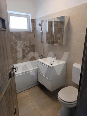  Apartament modern cu 3 camere, 2 balcoane și parcare inclusă - imagine 6