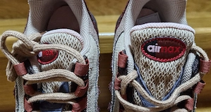 Adidasi Nike 