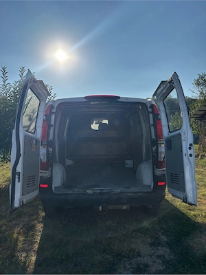 Bercedes-Benz, Vito 111CDI, nerulată în țară - imagine 2