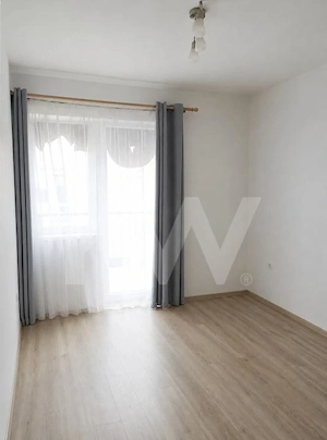  Apartament modern cu 3 camere, 2 balcoane și parcare inclusă - imagine 3