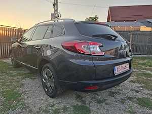 Renault Megane -an 2013-1.5 dci110-navi-parc auto-nr rosii - imagine 5