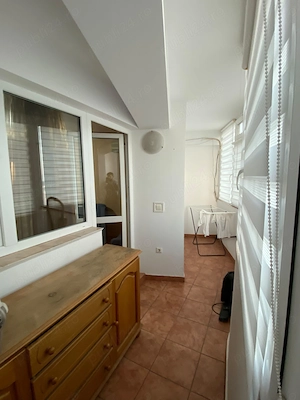 Apartament 4 camere | 104 mp total | Micro 18 | Centrala proprie | Panouri apa calda | Loc parcare | - imagine 2
