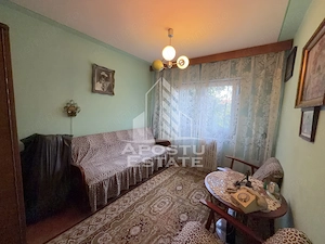 Apartament cu 3 camere de vanzare,decomandat,etaj intermediar,Bucovina - imagine 3