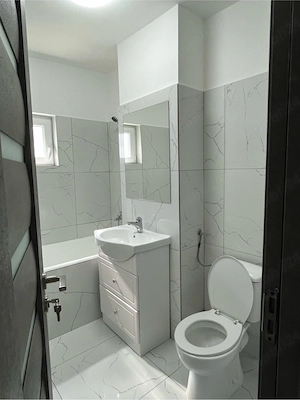 Apartament 3 camere de inchiriat, 2 băi, 2 balcoane | Nou Renovat & Mobilat | Prima Chirie! - imagine 5