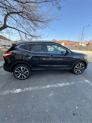 Nissan Qashqai Tekna 1.6 dci - imagine 2