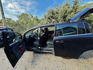 FORD GRAND C-MAX Titanium 1.6 Diesel 7 Locuri - imagine 9