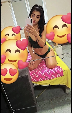 Brunetă reală reală 