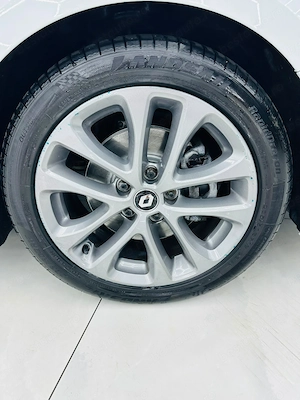 Renault Megane - imagine 9