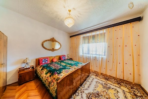 Casă de vânzare – Curtici cu Terasă acoperită - imagine 9