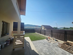 Casă / Vilă cu 4 camere de închiriat în zona Calea Romanului - imagine 4