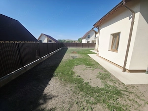 Casă / Vilă cu 4 camere de închiriat în zona Calea Romanului - imagine 12