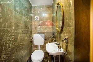Vilă individuală 8 camere, str. Horia, la 800 metri de Piața Sfatului - imagine 9