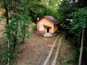 Casă de vacanță de vânzare în Drăganu, Argeș + teren 1.292mp