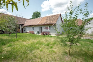 Casă locuibilă Șinca Veche – central, 931 mp teren, șură tradițională - imagine 2