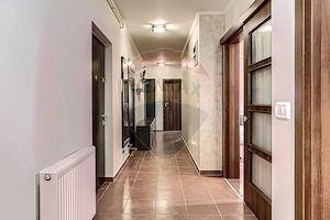 Apartament 2 camere,Urbanna Micalaca bloc nou, decomandat - imagine 4