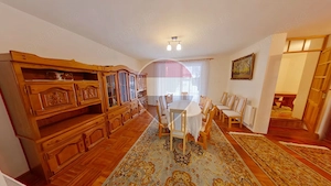 Casă / Vilă cu 8 camere de închiriat - imagine 7