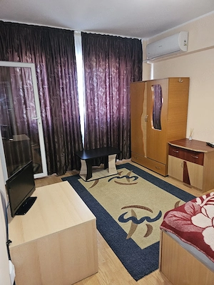   închiriez apartament cu o cameră.  - imagine 1