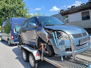 Dezmembrez Suzuki Swift 1,3 GL 4WD (4x4) avariat - imagine 4