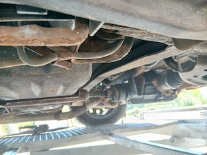 Dezmembrez Suzuki Swift 1,3 GL 4WD (4x4) avariat - imagine 5