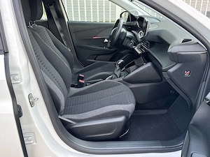 Peugeot 208 2021 1300 km ca nou - imagine 8
