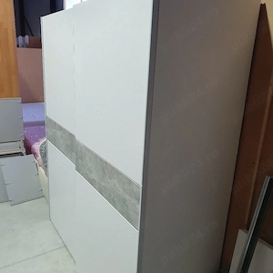 Dressing cu uși glisante 