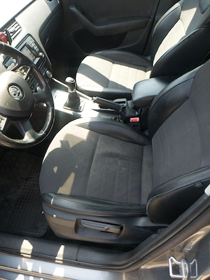 Octavia 3 2.0 TDI 2014 Elegance - imagine 8
