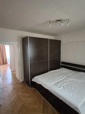 Vând apartament 3 camere, 75 m2 utili!!, lângă Iulius mall, etaj 4 din 8, decomandat 