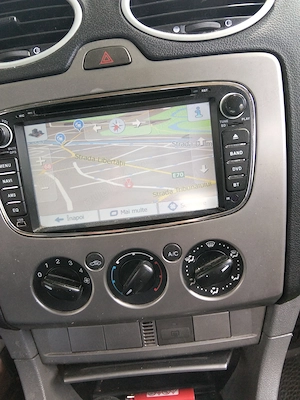 Ford Focus 2009 hatchback - imagine 3