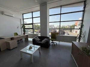 Spatiu comercial de inchiriat - imagine 2